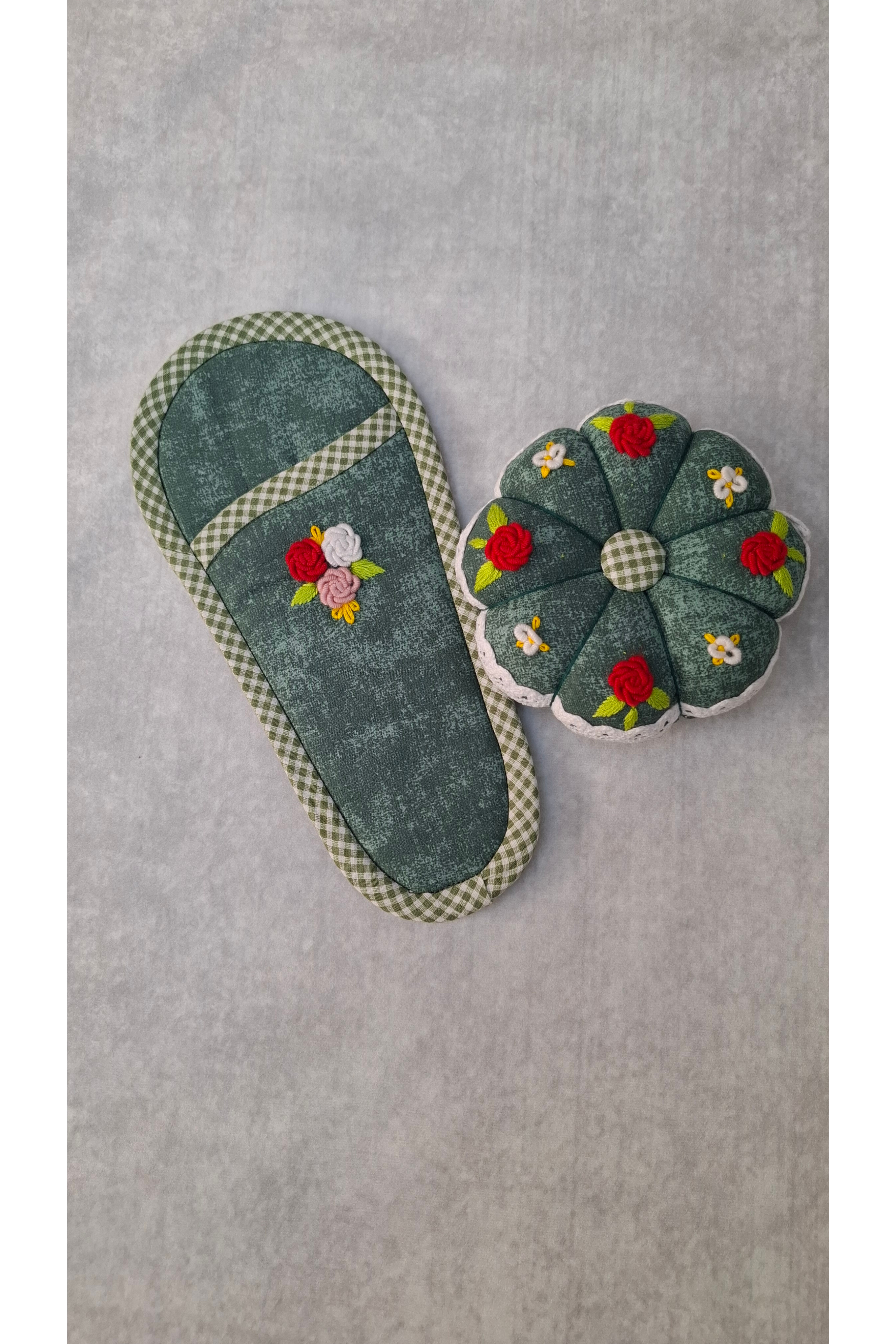 ست کاور قیچی و جاسوزنی گلدوزی شده